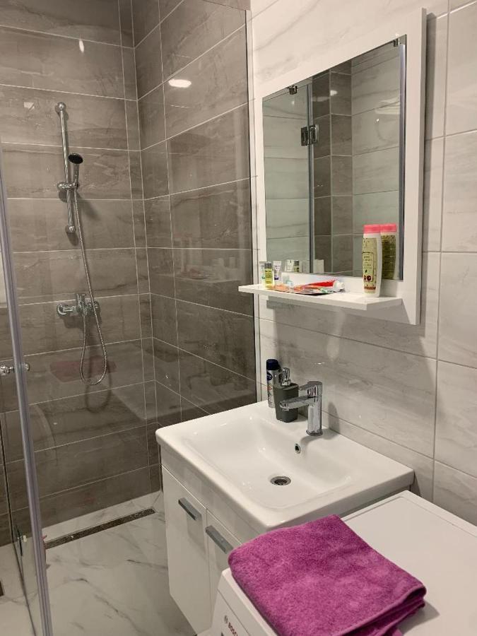 City Heez Apartman Apartment Tuzla Exterior photo